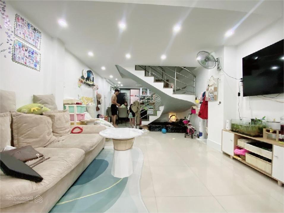 🏡 Bán nhà 3/2, Q.10, giảm sâu 7.x tỷ, trung tâm! - Ảnh chính